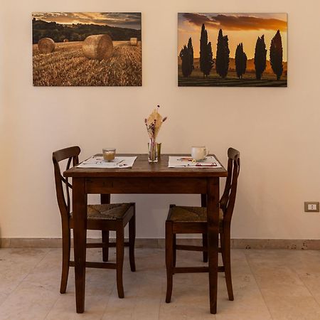 Palazzo Gessi Room And Breakfast 보르기 외부 사진