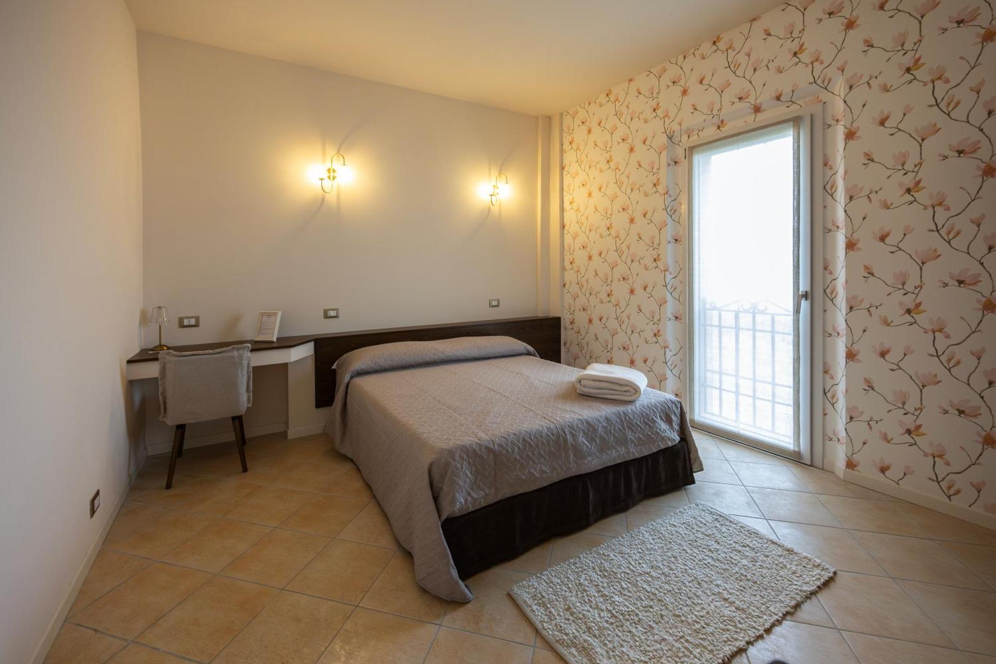 Palazzo Gessi Room And Breakfast 보르기 외부 사진