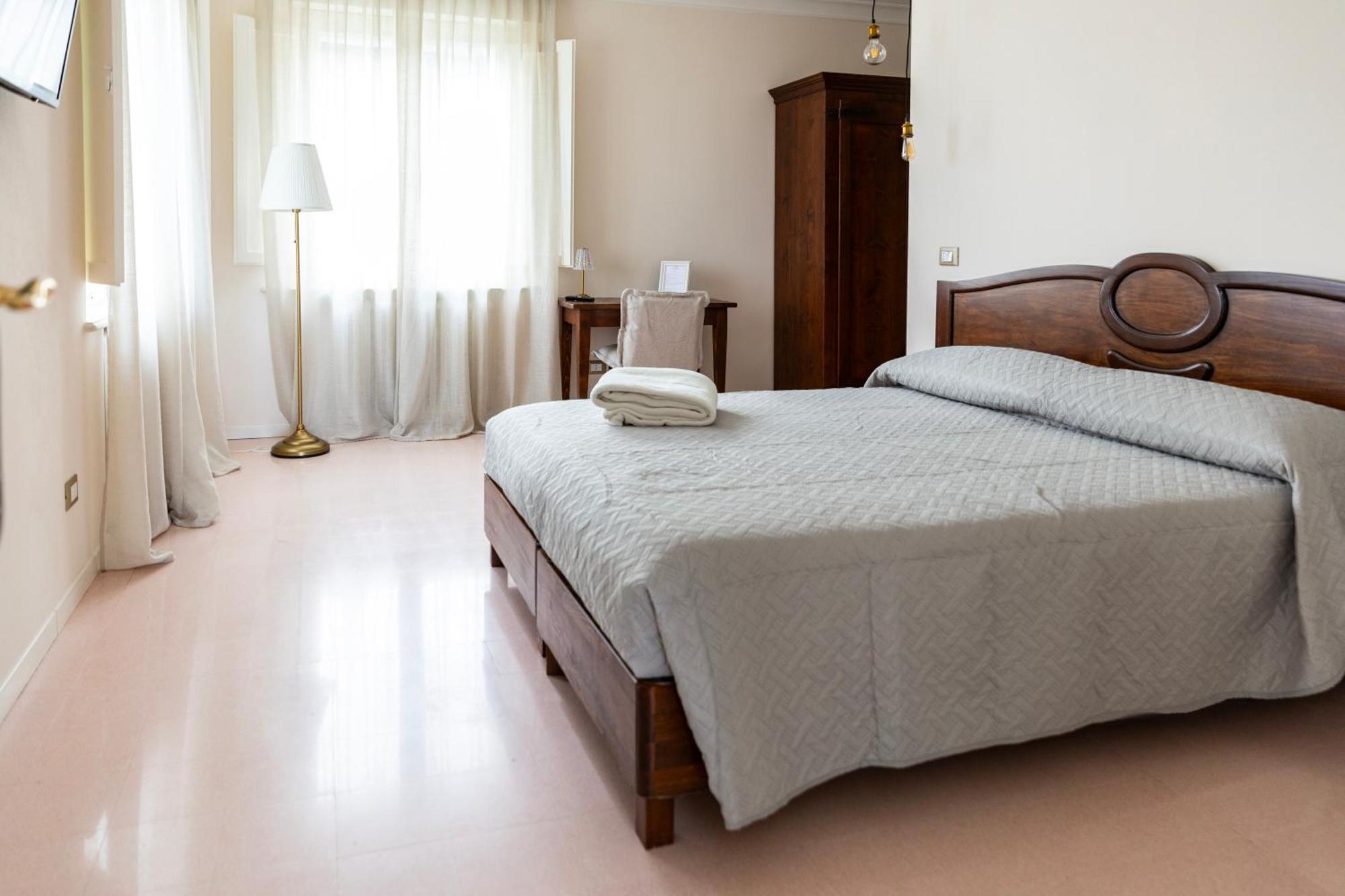 Palazzo Gessi Room And Breakfast 보르기 외부 사진